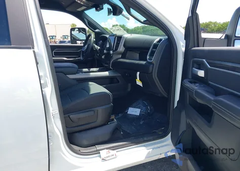 2024 Ram 2500 Big Horn 4X4 6'4 Box из США, поврежденный, VIN 3C6UR5DL1RG331047